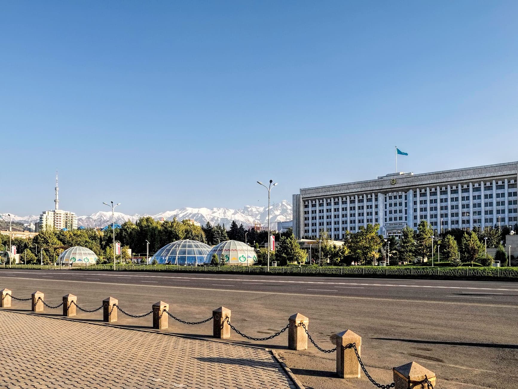 Отели и районы Алматы и Астаны: район, комфорт и ошибки